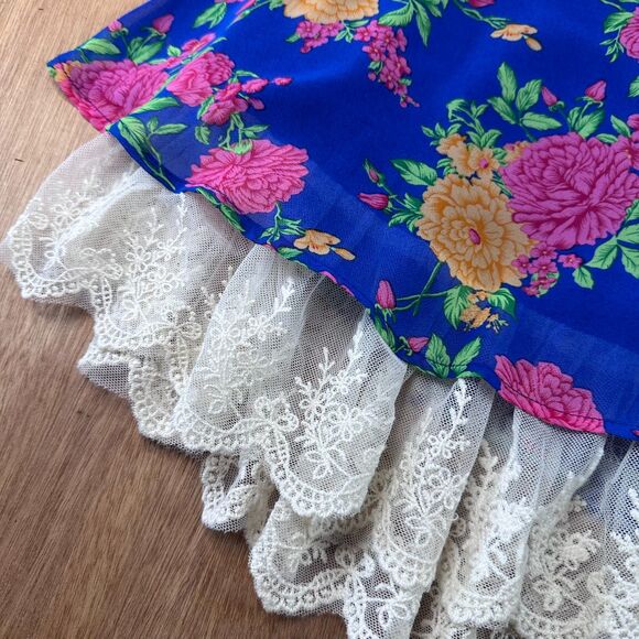 Umgee S Blue Floral Lace Hem Boho Cottagecore Top - Picture 2 of 6